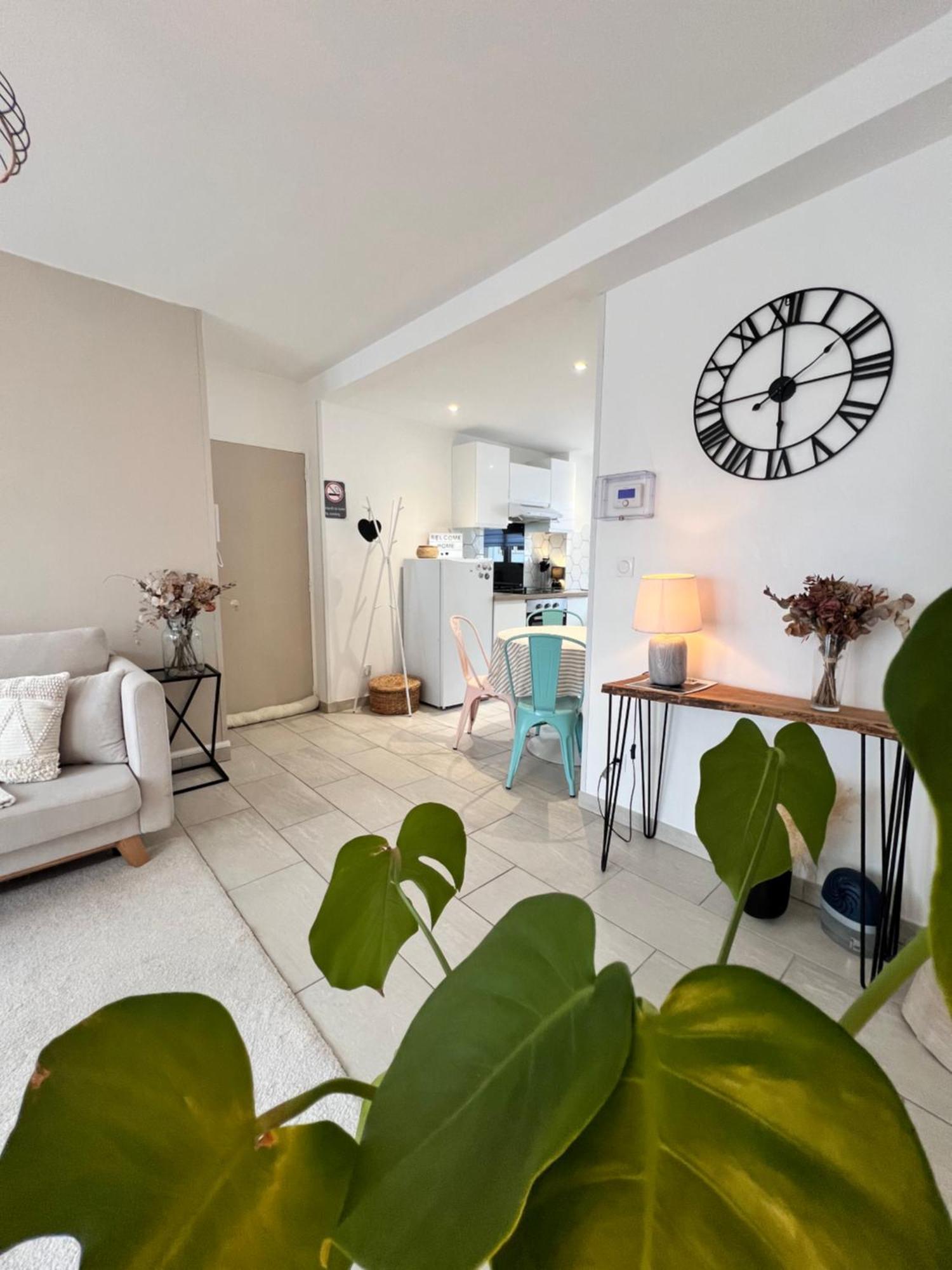 Апартаменты Le Bellevue - T3 - Gare & Les Jardins Darcy - Parking Free Дижон Экстерьер фото